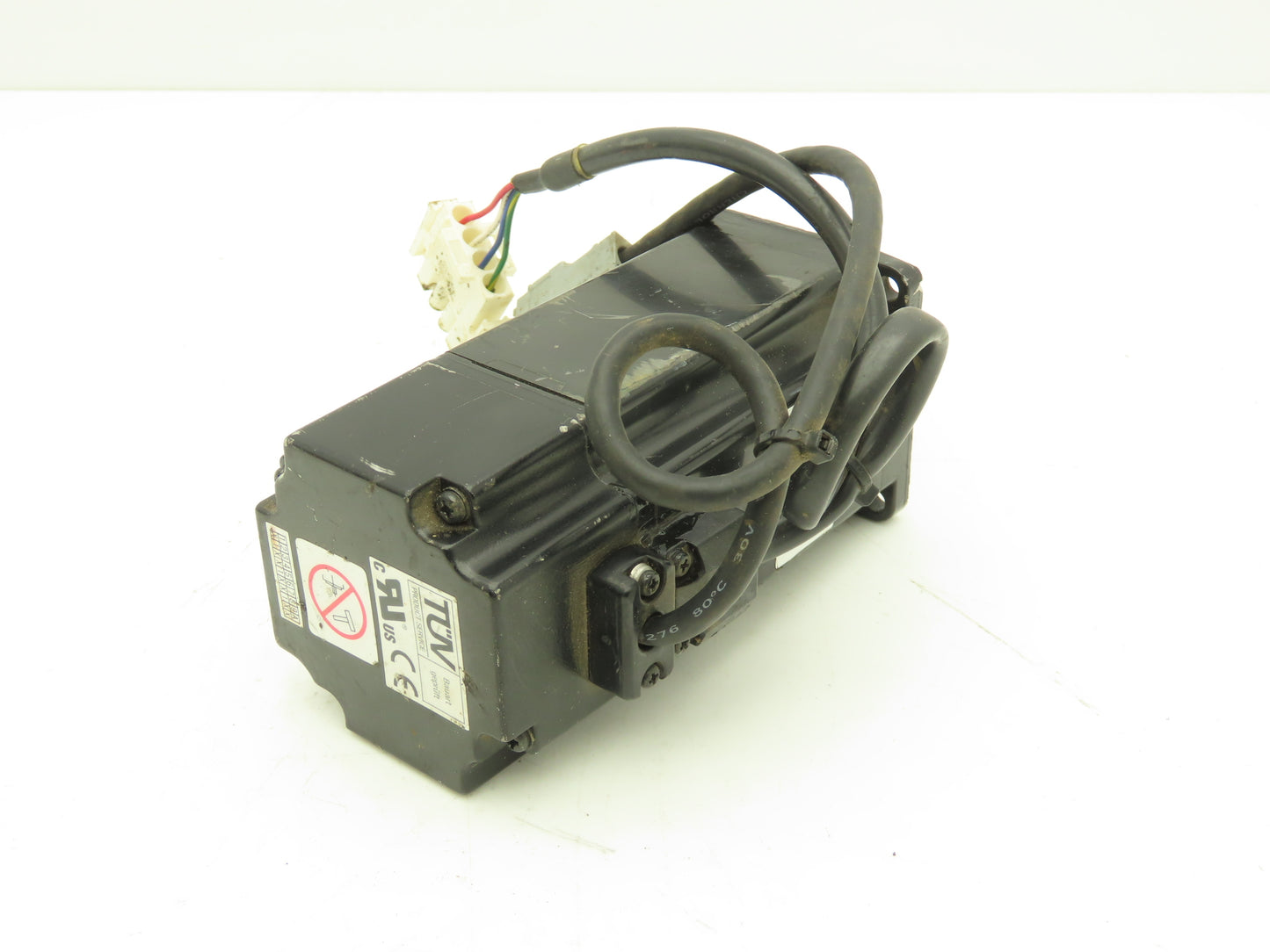 Yaskawa SGMAH-04AAA41-Y2 AC Servo Motor 200V 400W 3000 RPM