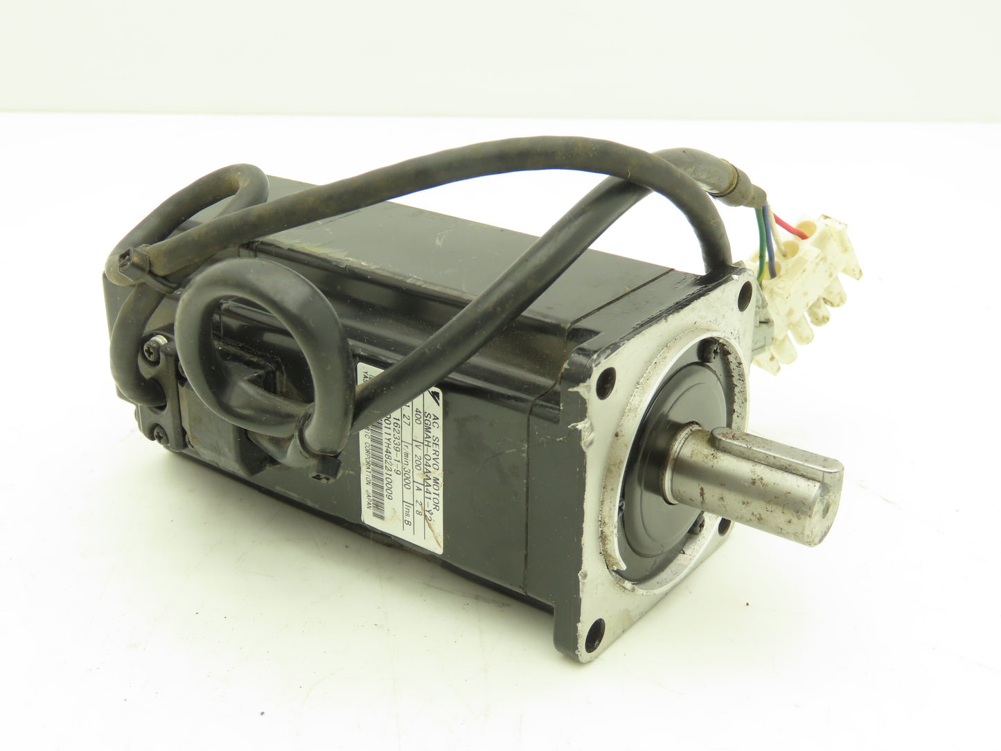 Yaskawa SGMAH-04AAA41-Y2 AC Servo Motor 200V 400W 3000 RPM