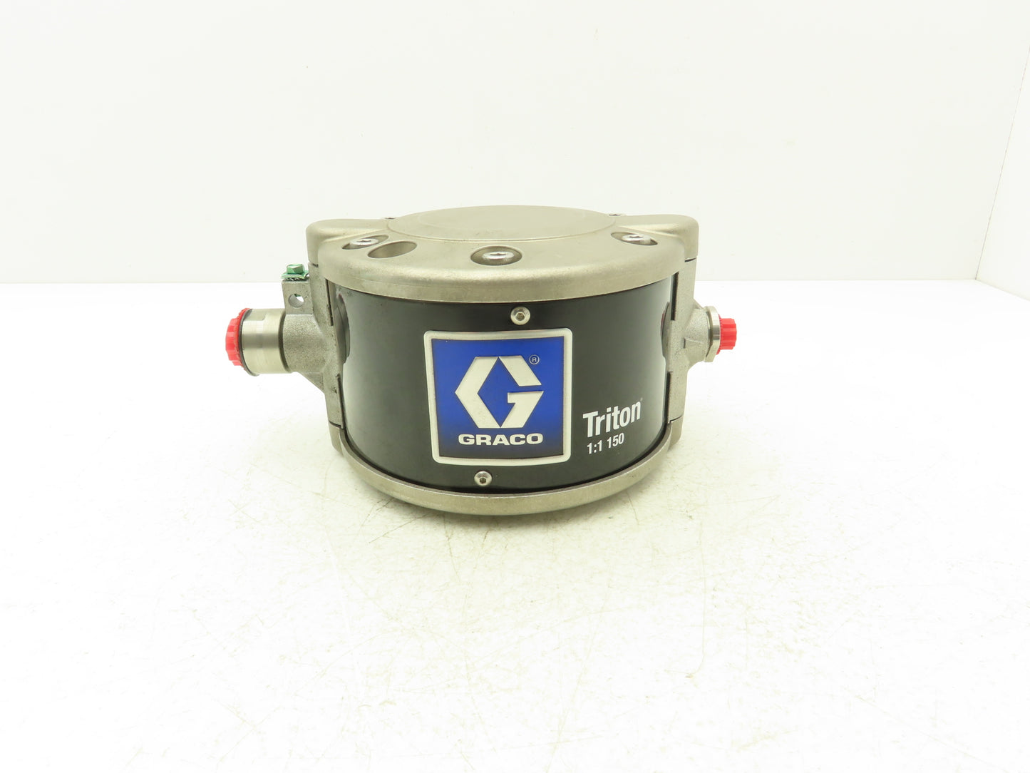 Graco 24B-550 Triton 1:1 Air Operated Diaphragm Spray Pump 115psi 8gpm