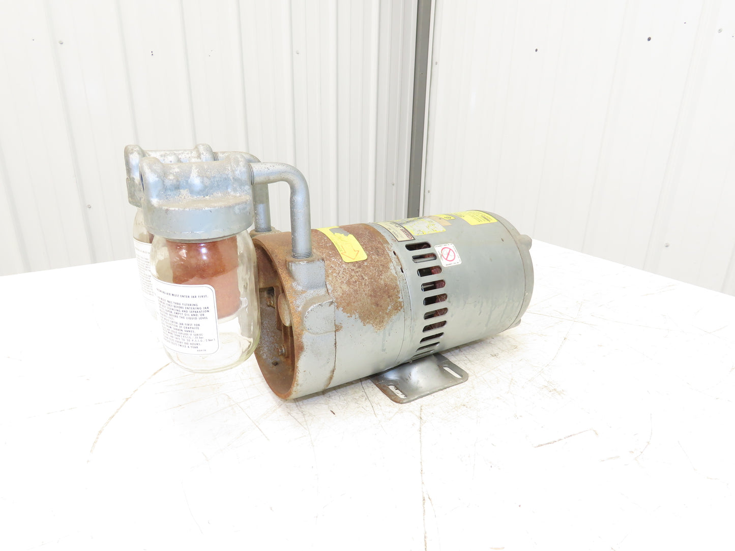 Gast Doerr 0822-V103-G273 Compressor Vacuum Pump 1/2Hp 230/460V 3PH 3/8"NPT