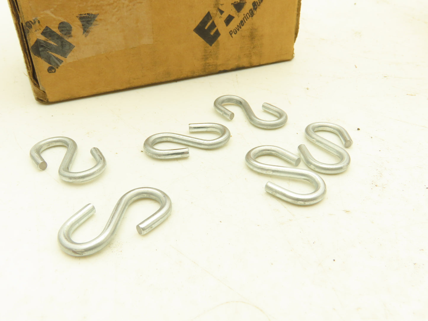 Eaton BH10 B-Line S Hook Steel Zinc Plated 29 lb 1" Overall Long Lot of 500