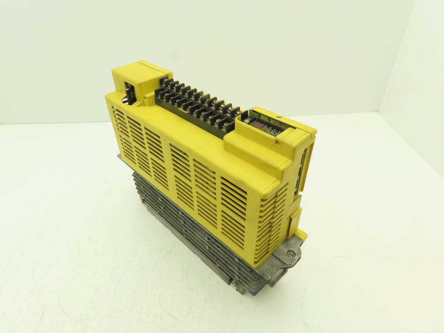 Fanuc A06B-6066-H235 Fanuc Servo Amplifier A208-1004-0861/03A