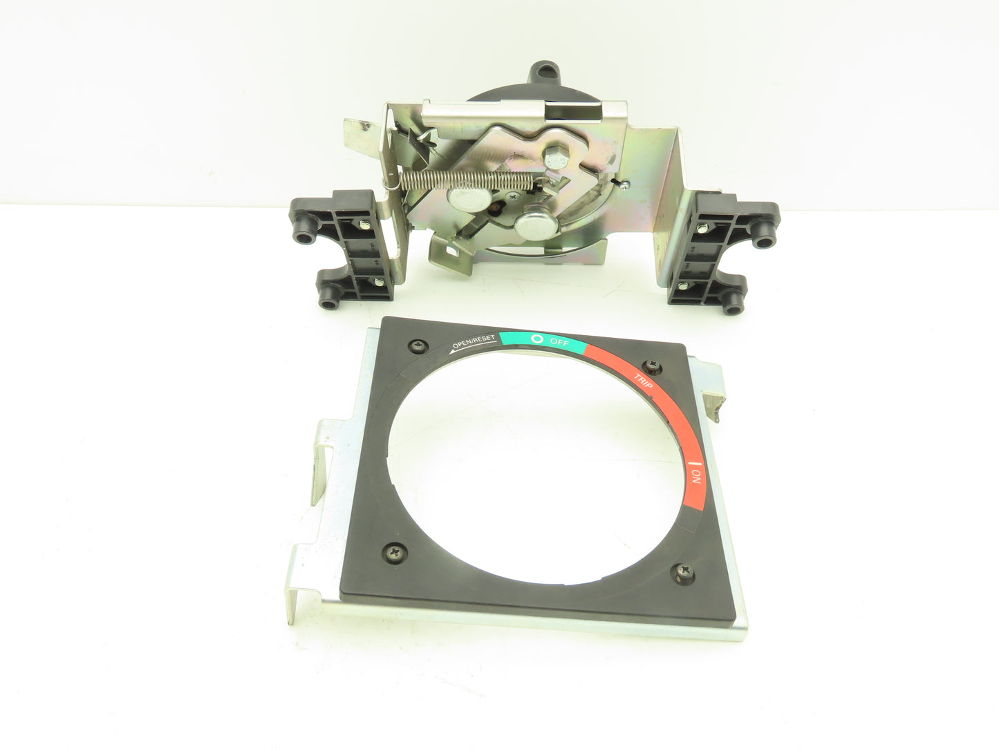 Fuji Electric BW9N0JA Circuit Breaker Rotary Disconnect Handle 600A Frame