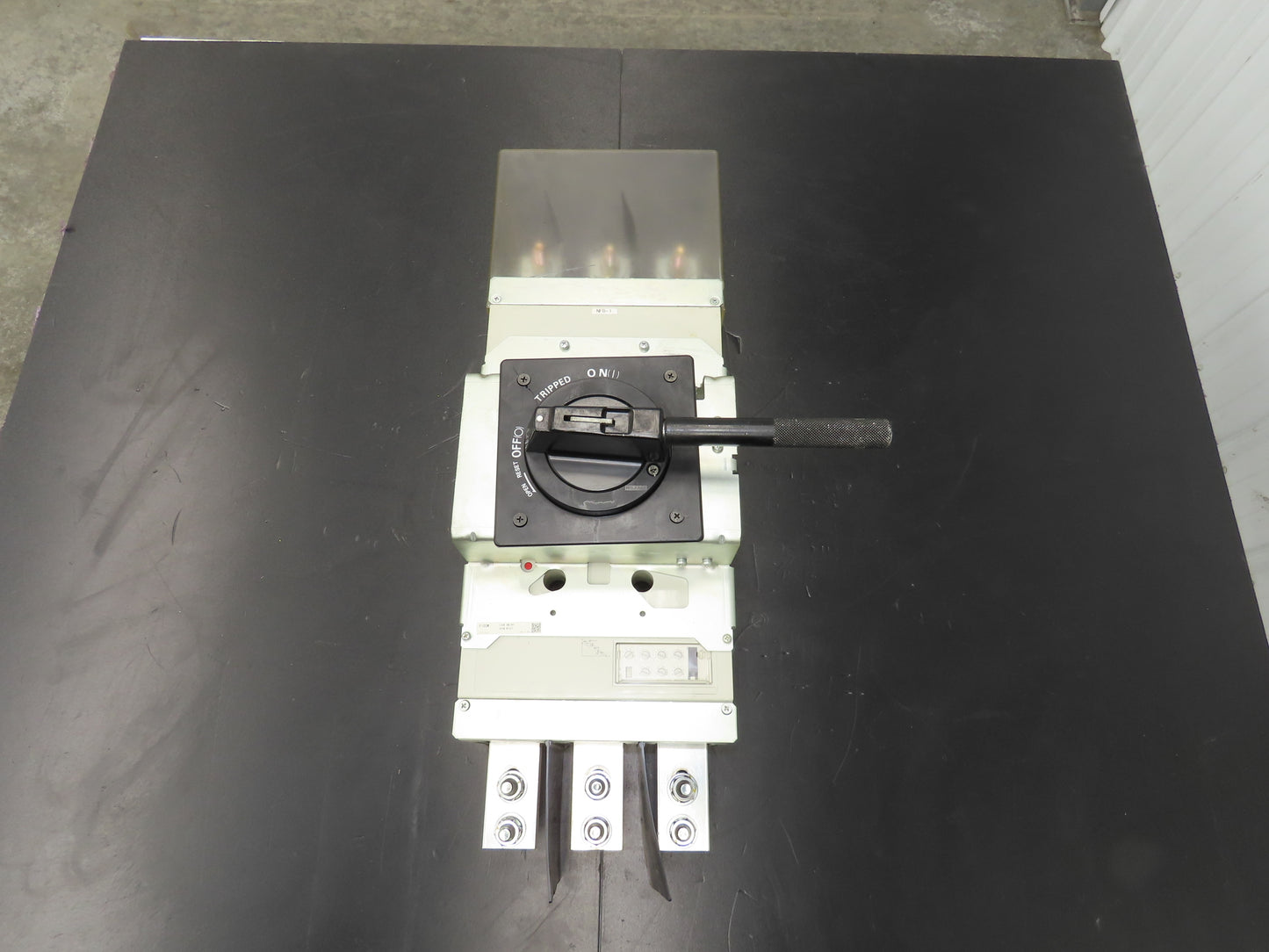 Mitsubishi NF1250-SEW Circuit Breaker 3-Pole 1250A 690VAC Rotary Handle