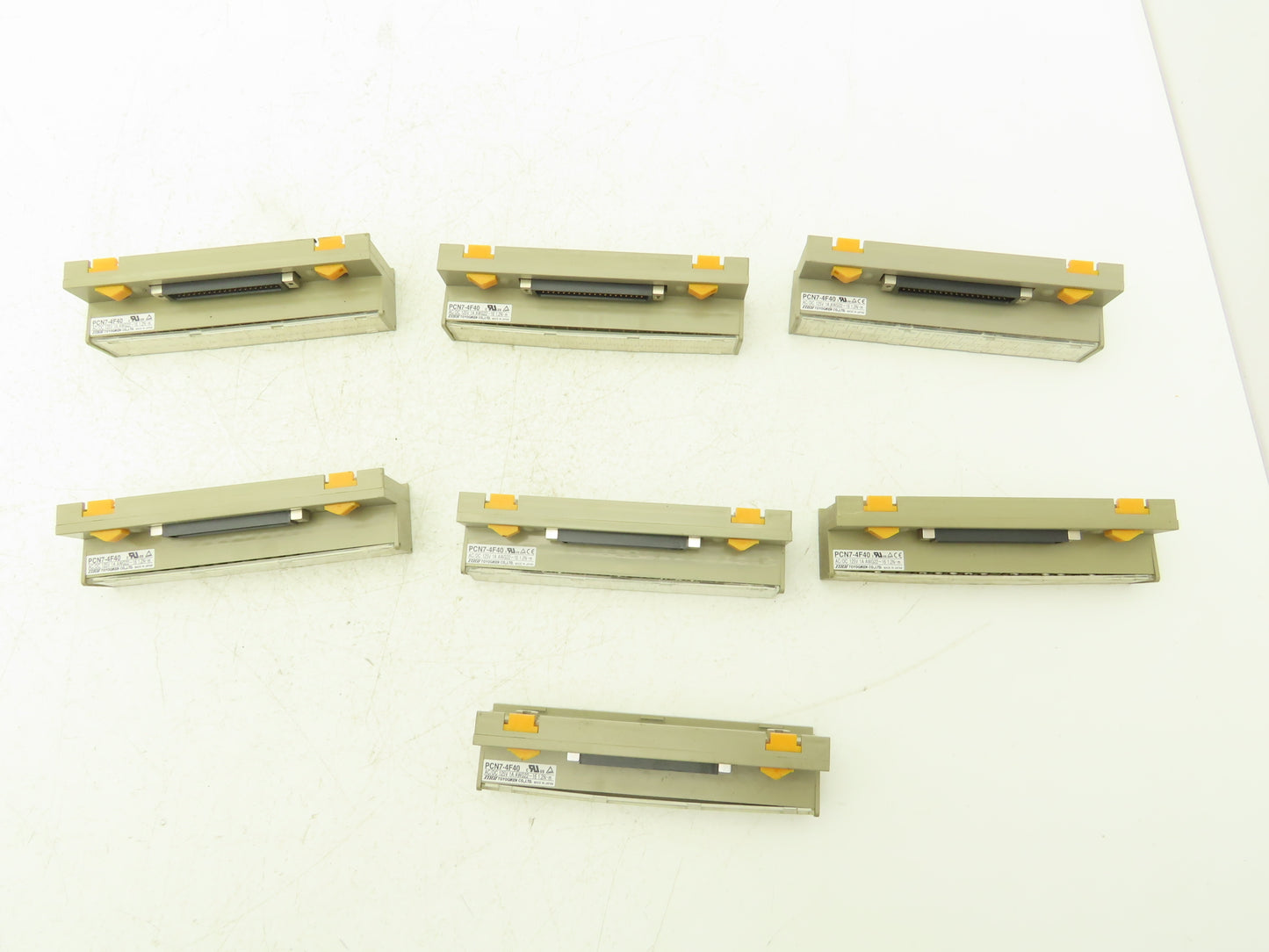 Toyogiken PCN7-4F40 Interface Terminal Block 40-Pin 24V 0.5A DIN Rail Lot of 7