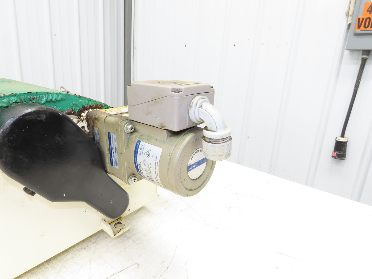 Sumitomo F-6KB-1 Fine Mag Coolant Oil Skimmer Magnetic Separator 230V .025kw