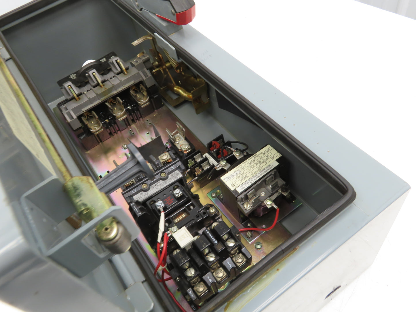 Allen-Bradley 512-BJB-6P-24R Combination Starter Fusible 600V 3PH 10HP