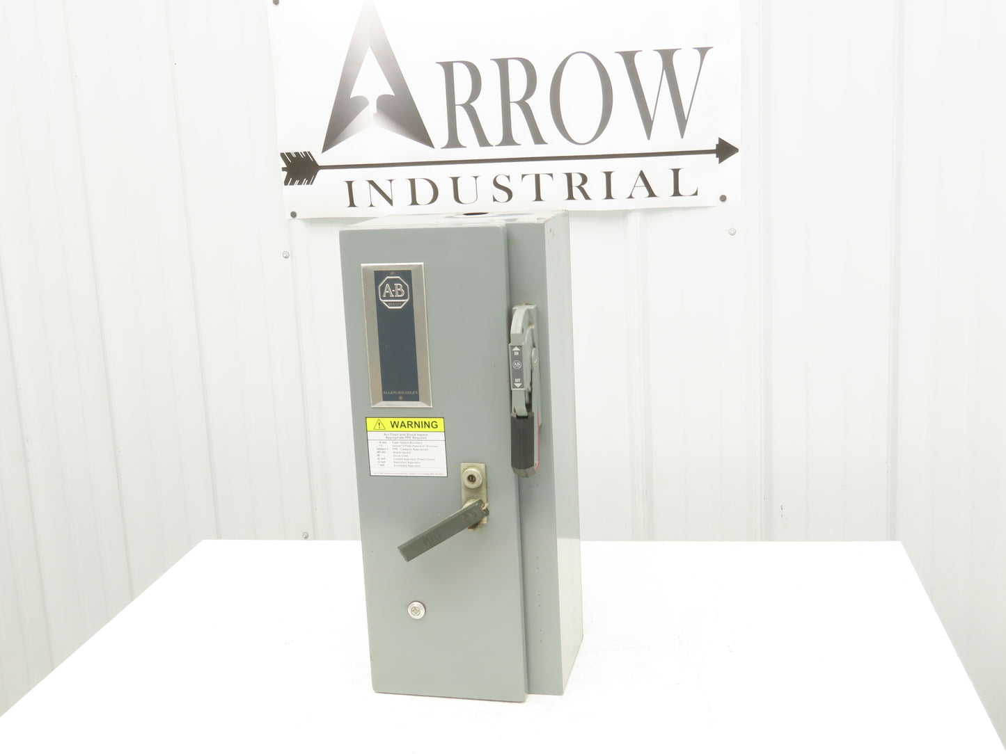 Allen-Bradley 512-BJB-6P-24R Combination Starter Fusible 600V 3PH 10HP