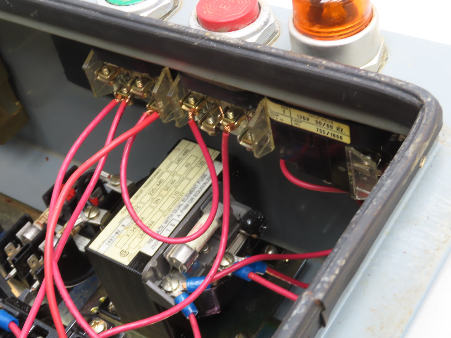 Allen-Bradley 512-BJB-6P-24R Combination Starter Fusible 600V 3PH 10HP Ser D