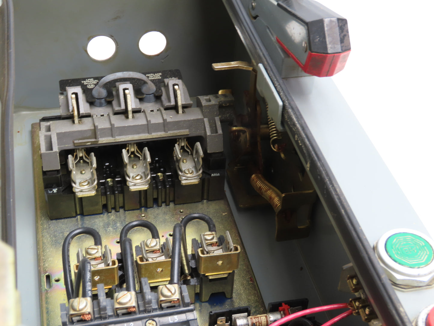 Allen-Bradley 512-BJB-6P-24R Combination Starter Fusible 600V 3PH 10HP Ser D