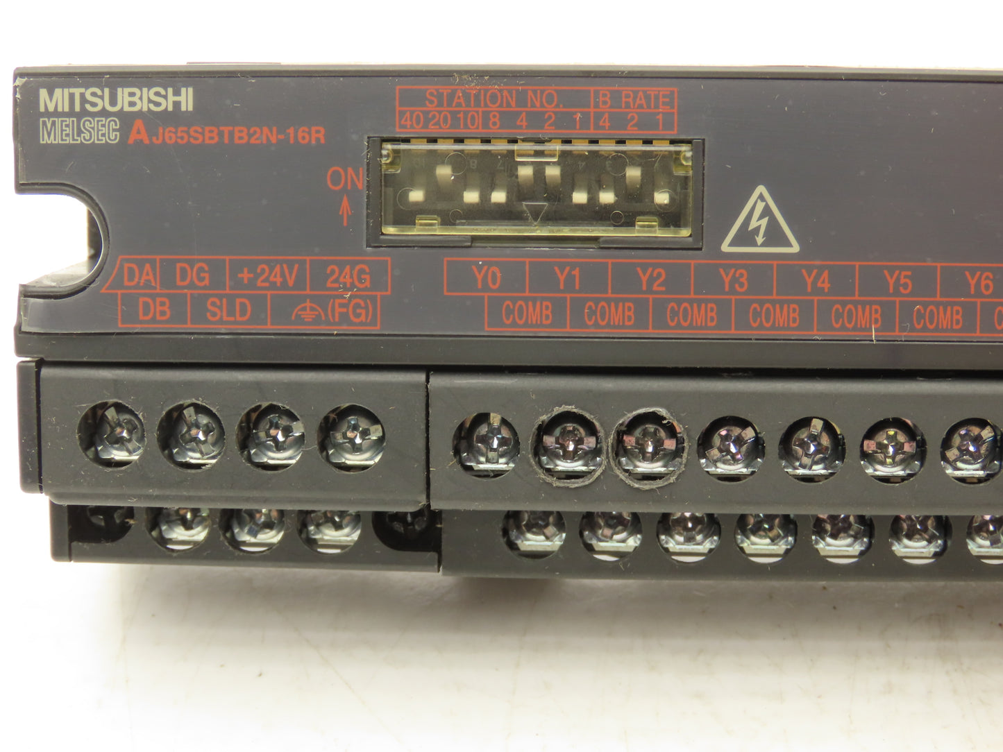 Mitsubishi AJ65SBTB2N-16R Remote Digital Input 16 Point 24VDC MELSEC-A Lot of 7