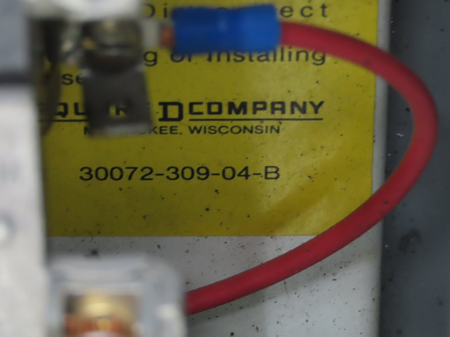 Allen Bradley 30072-309-04-B Combination Starter Fusible 600V 3PH 25HP Size 2