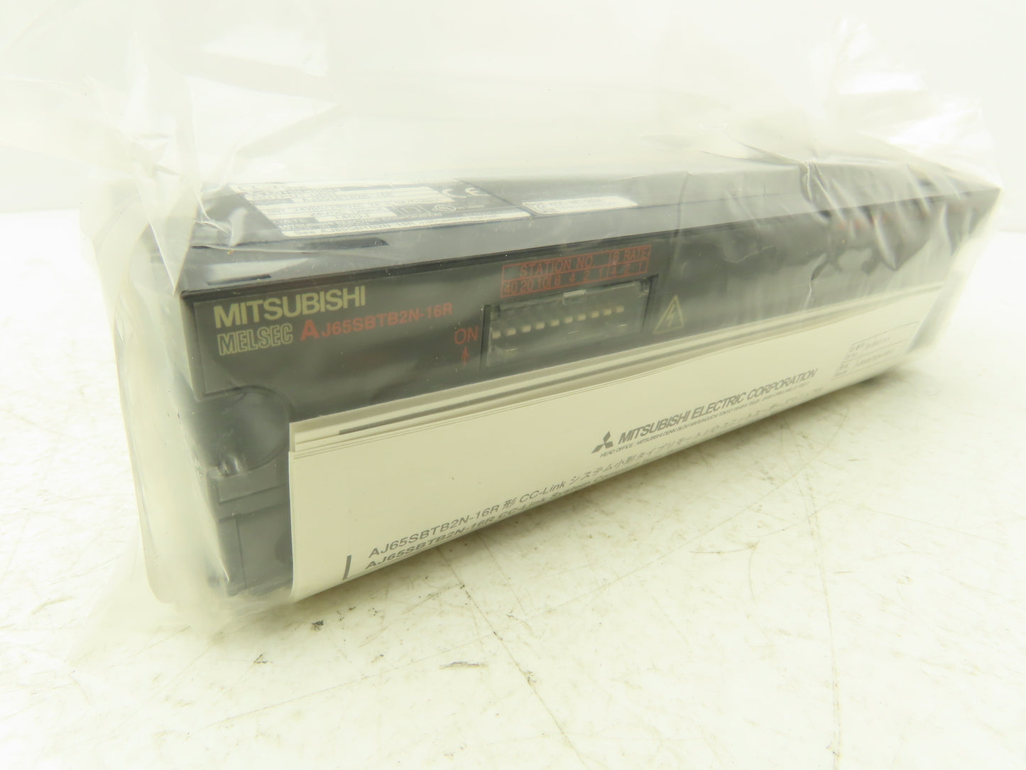 Mitsubishi AJ65SBTB2N-16R PLC CC-Link Systems Remote Input/Output Terminal Block