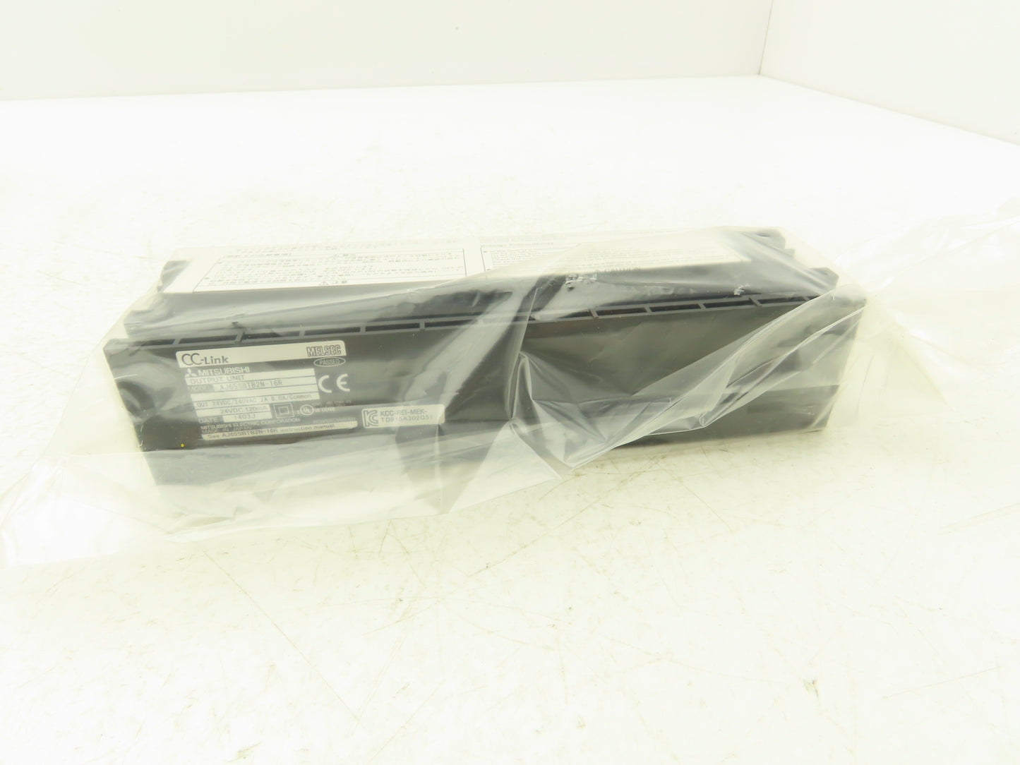 Mitsubishi AJ65SBTB2N-16R PLC CC-Link Systems Remote Input/Output Terminal Block