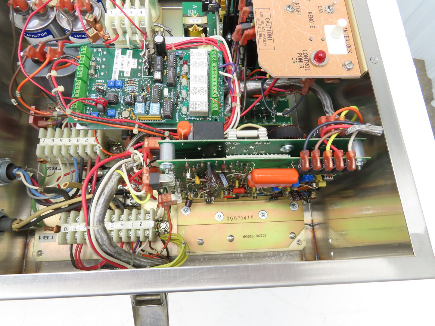 Hughey & Phillips FG3003 Flash Guard 3003 Light Curtain Control Box 24VDC