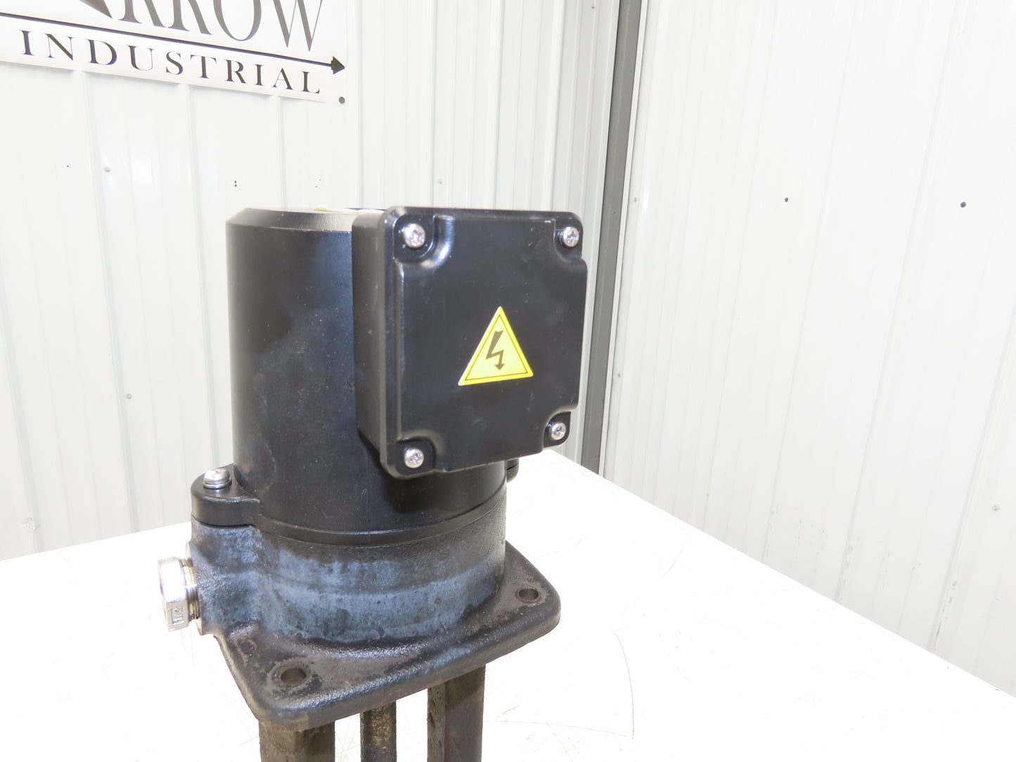 Grundfos MTA90-250A-W-A-T Immersion Coolant Pump 96L/min 10" Depth 460W 220V 3PH