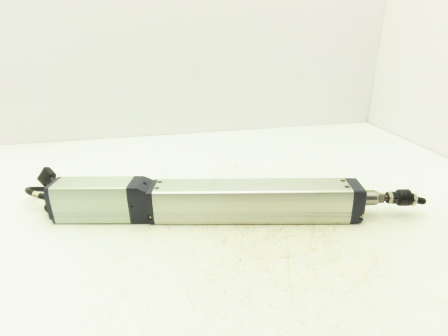 IAI RCP4-RA5C-I-42P-6-200-P3-M-B Robo Cylinder 24VDC Pulse Motor 200mm Stroke