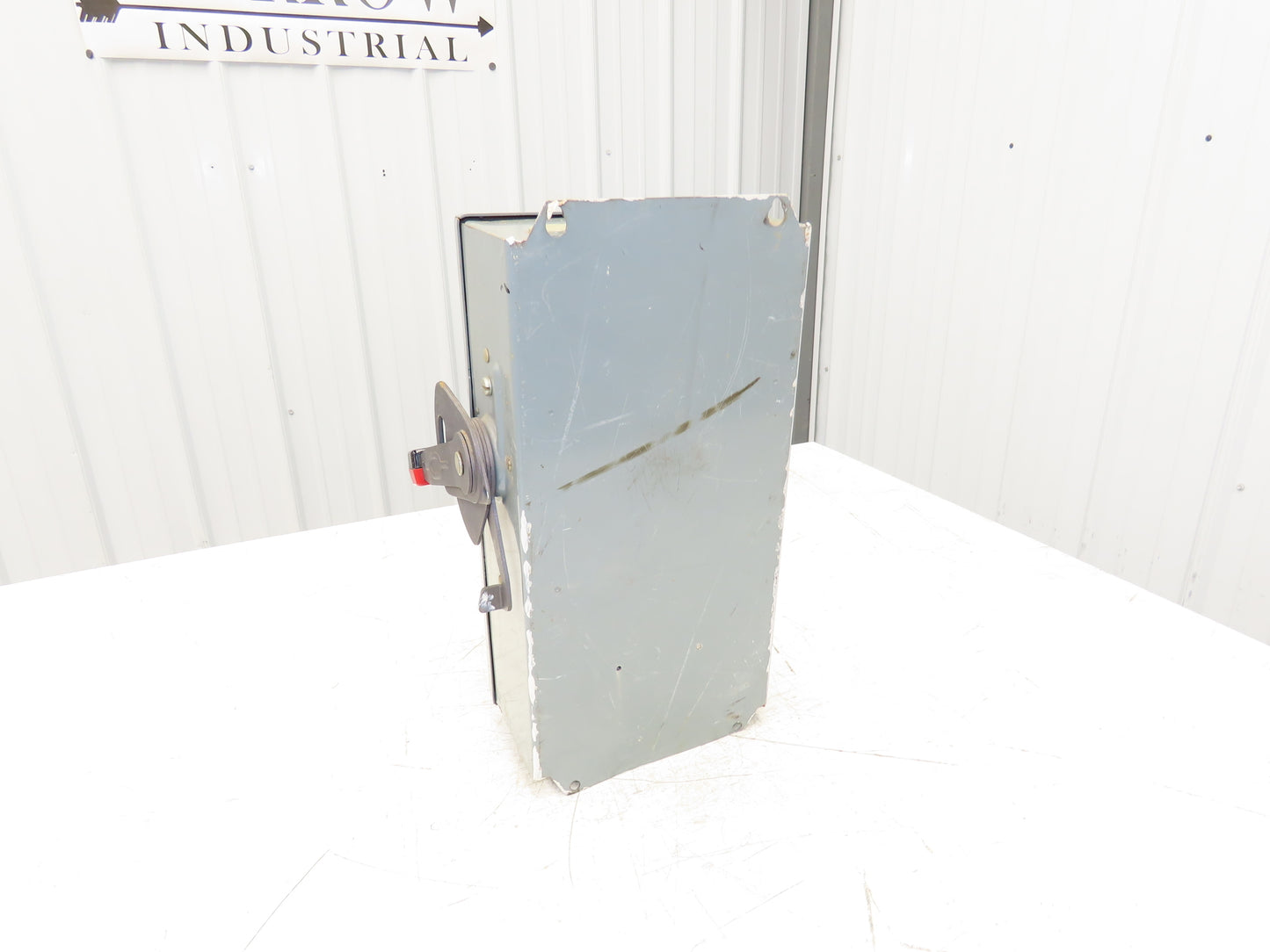 Square D HU362AWK Safety Disconnect Switch 60 Amp 600V 3 Pole W/Fuse block Added