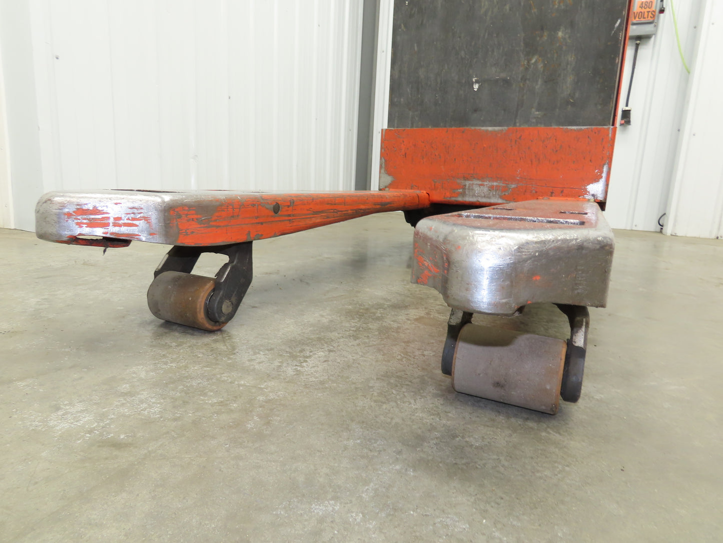 Toyota 7HBW23 Electric Pallet Jack 4500 lb 45" Forks 8.5" Lift 24V 2140H