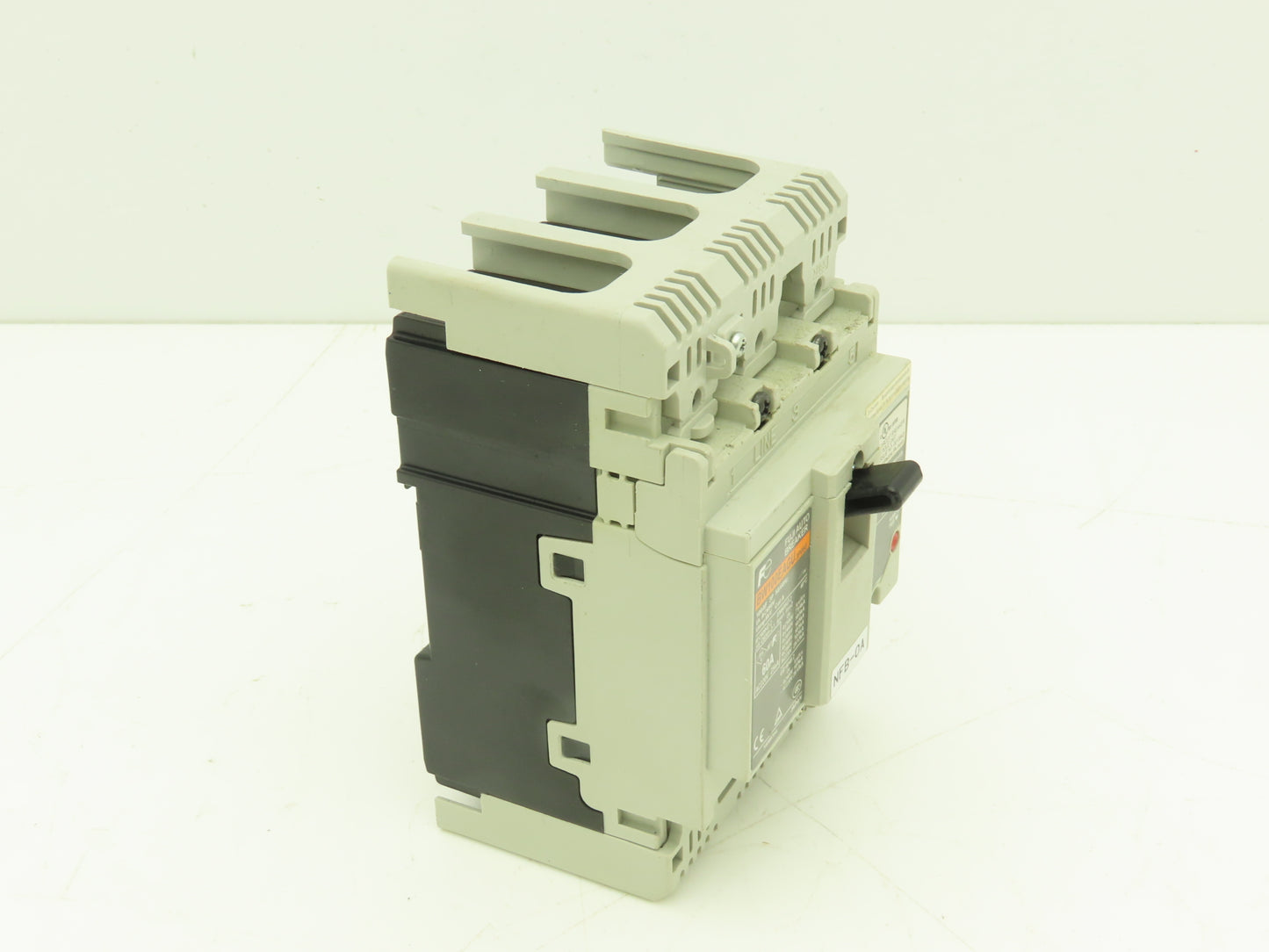 Fuji BW100EAGU-3P060 3-Pole Auto Circuit Breaker 60A 500V 3Ph Molded Case