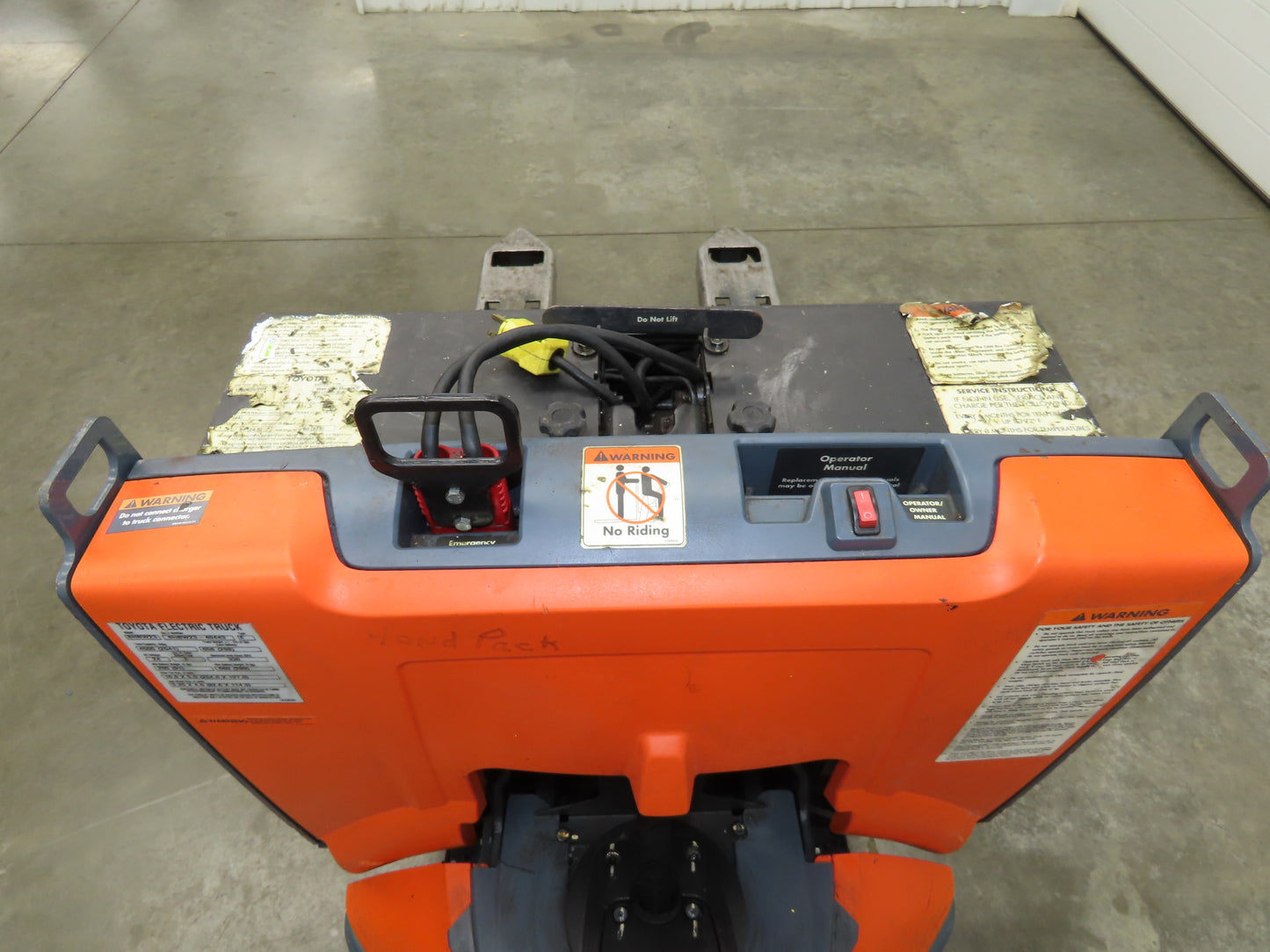 Toyota 8HBW23 Electric Walkie Pallet Jack 4500 lb 45" Forks 8.5" Lift 24V 1590H