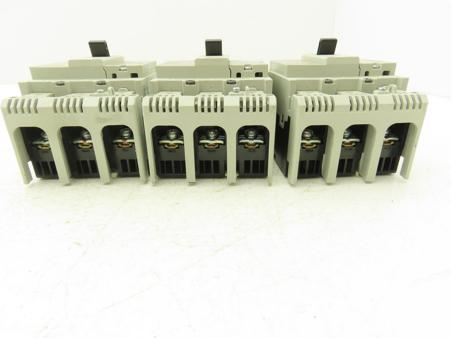Fuji BW50RAGU3P030 3-Pole Auto Circuit Breaker 30A 500V 3Ph Molded Case Lot of 3