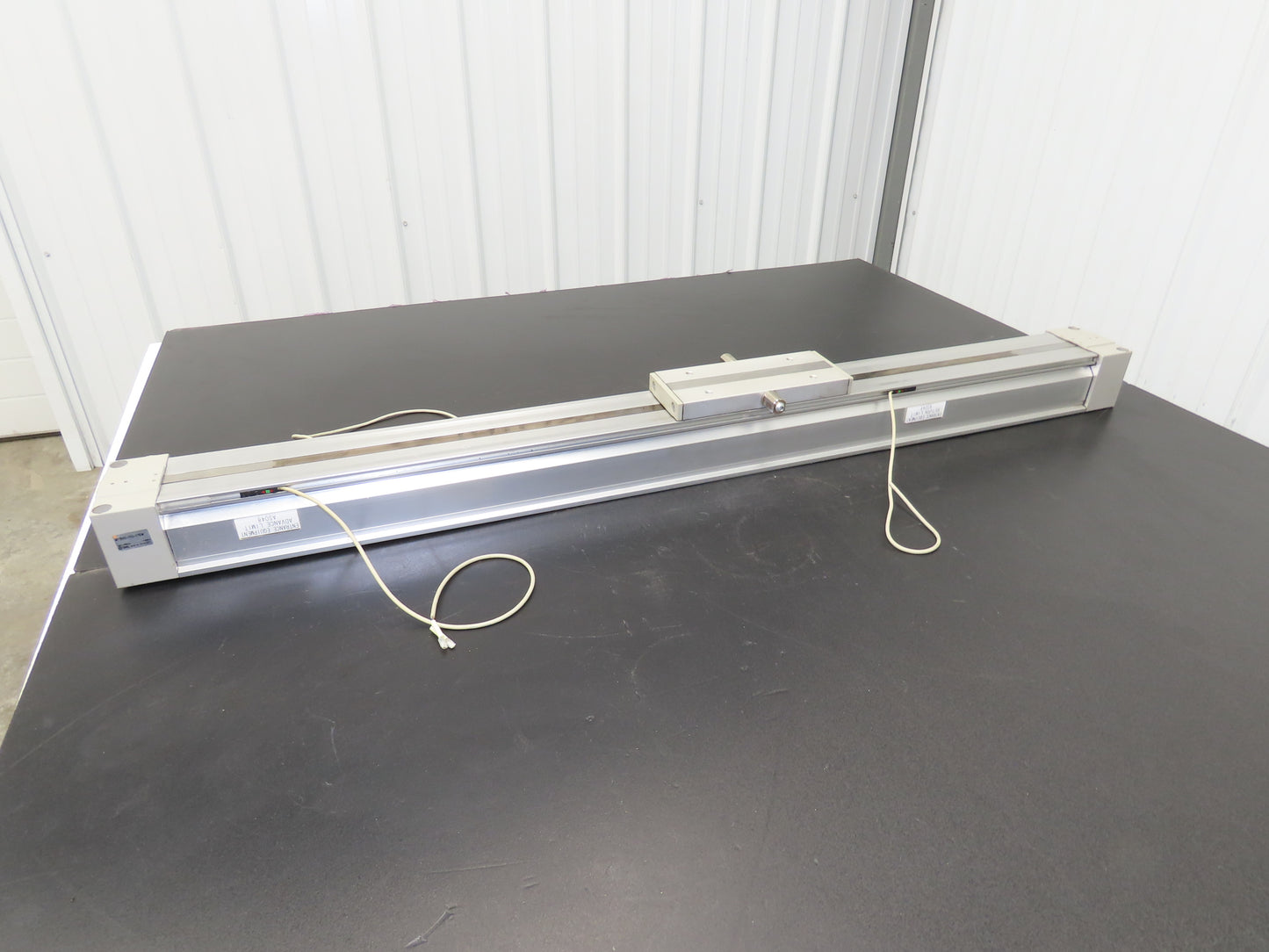 SMC MY1B50-700-Y7BW Linear Slide Guided Rodless Cylinder 50mm Bore 700mm Stroke