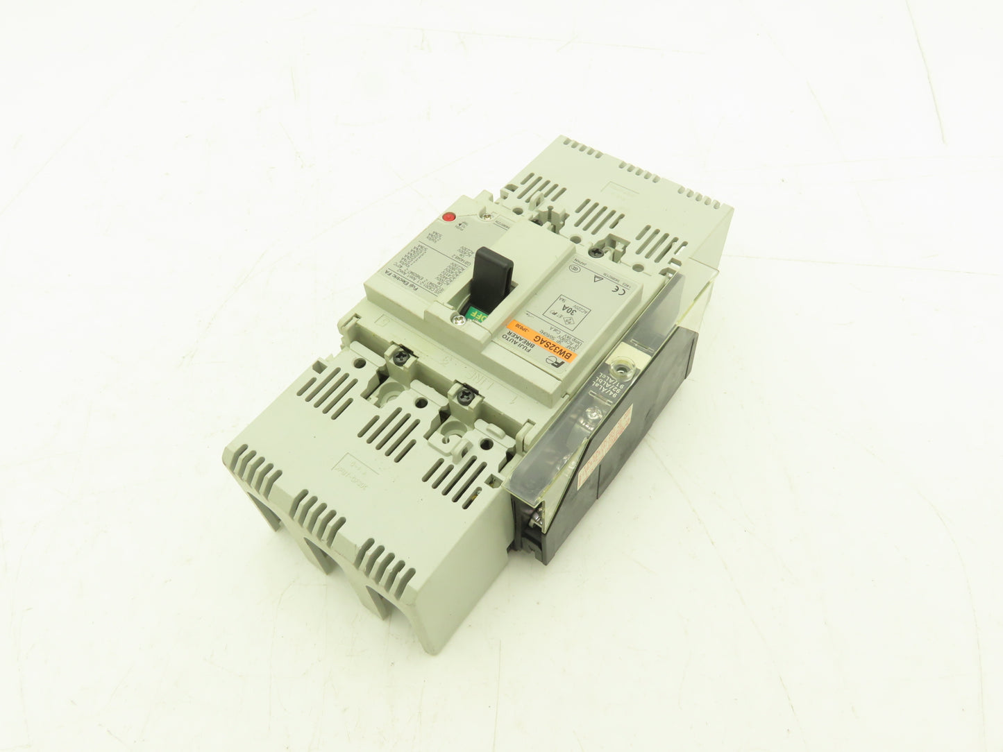 Fuji BW32SAG3P030 3-Pole Auto Circuit Breaker 30A 690V 3Ph Molded Case Lot of 2