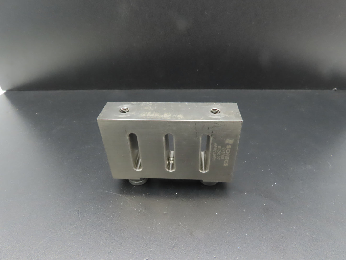 Sonics A09893HRN Ultrasonic Welding Horn Slotted Plate 4"x2.4"x1"