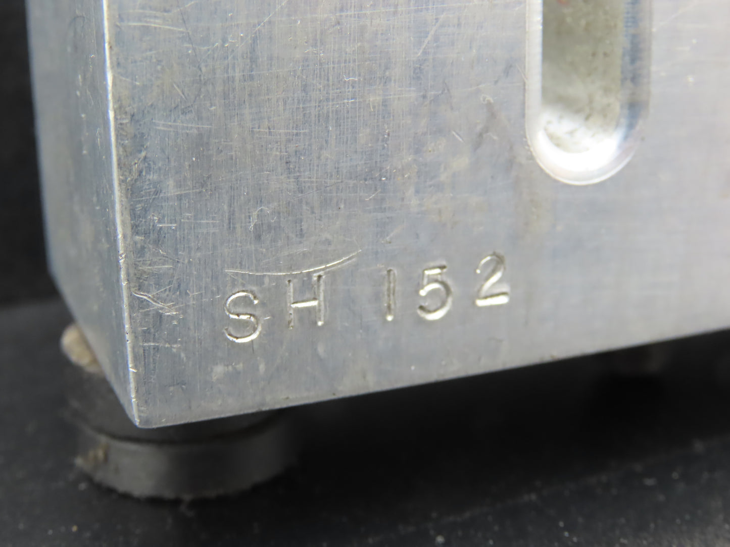 SH152 Ultrasonic Welding Horn Slotted Aluminum Plate 4"W x 2.6"H