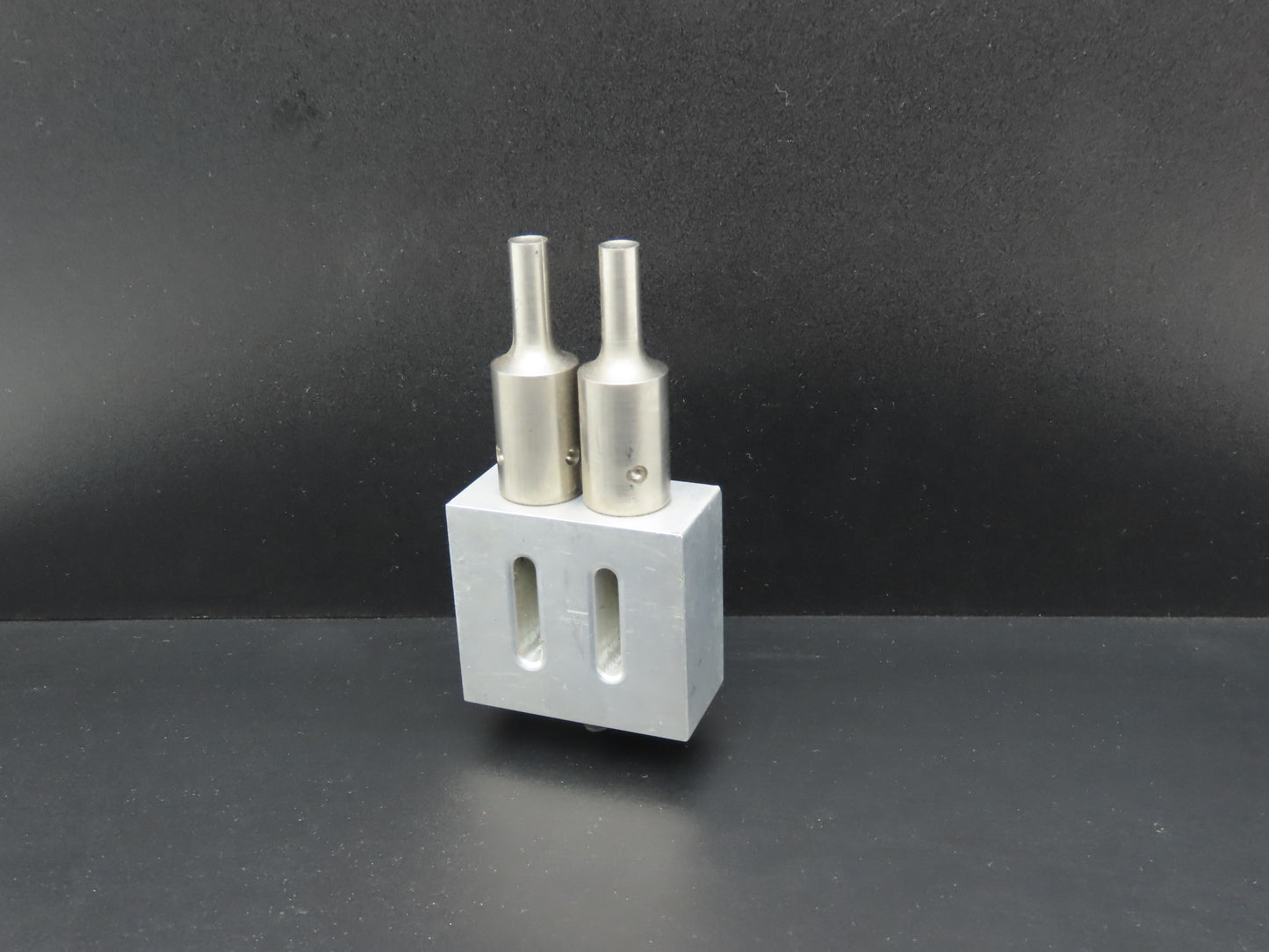 SH153B Ultrasonic Welding 3/8" Double Horn Slotted Aluminum Plate 2.5"x 2.28"