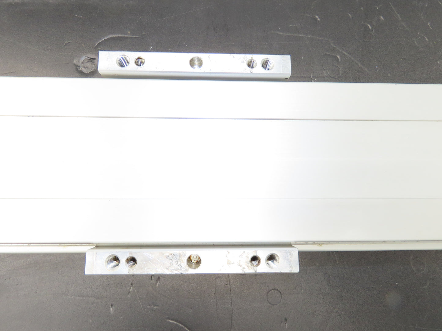 IAI ISB-MXM-A-100-10-700-T2-A3S-AQ Single Axis Linear Actuator 700mm Travel