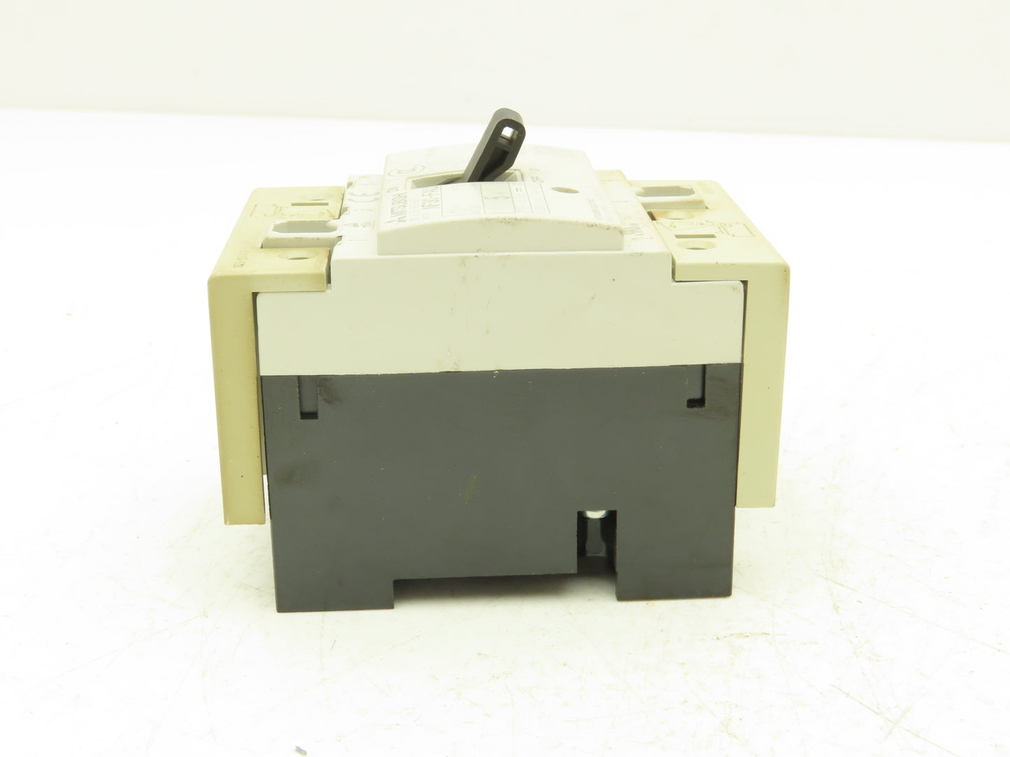 Mitsubishi NF30-FAU 3-Pole No Fuse Circuit Breaker 5A 200-230V 3Ph Lot of 11