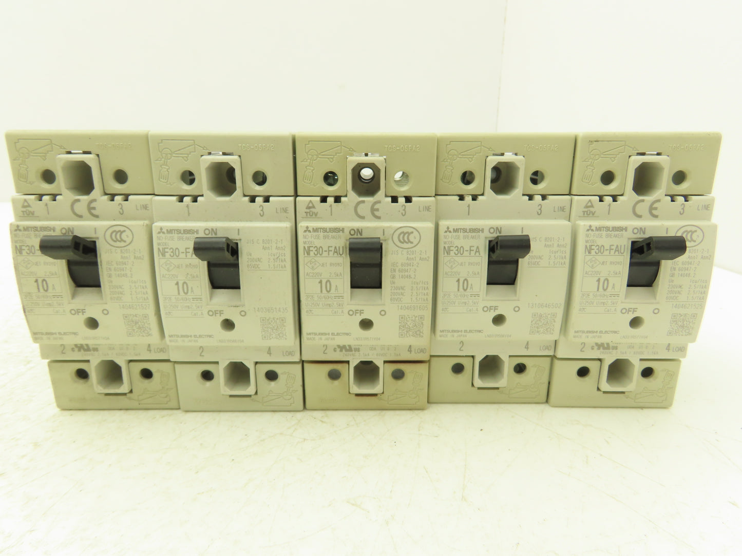 Mitsubishi NF30-FA 3-Pole No Fuse Circuit Breaker 10A 200-230V 3Ph Lot of 5