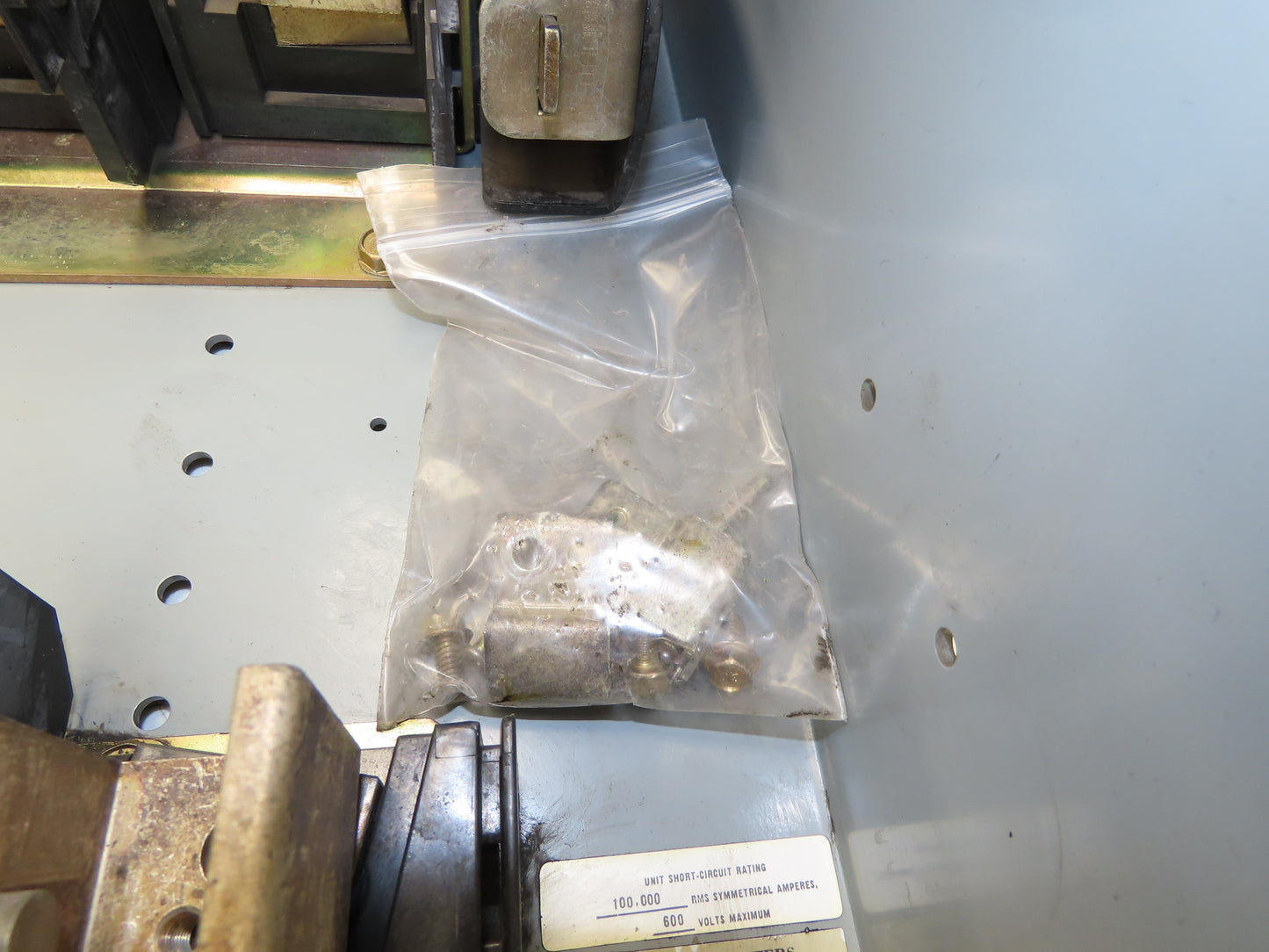 Allen Bradley 1494V-DS400 Safety Disconnect Switch 400A 600V 125HP 3Ph