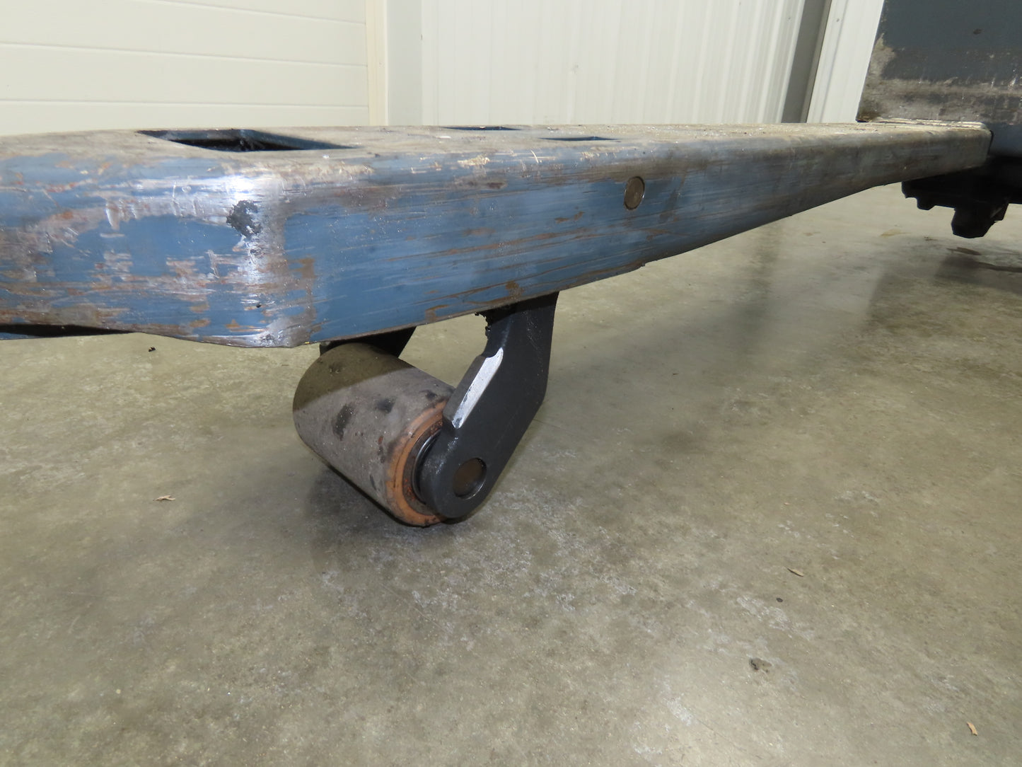 Toyota 8HBW23 Electric Walkie Pallet Jack 4500 lb 45" Forks 8.5" Lift 24V