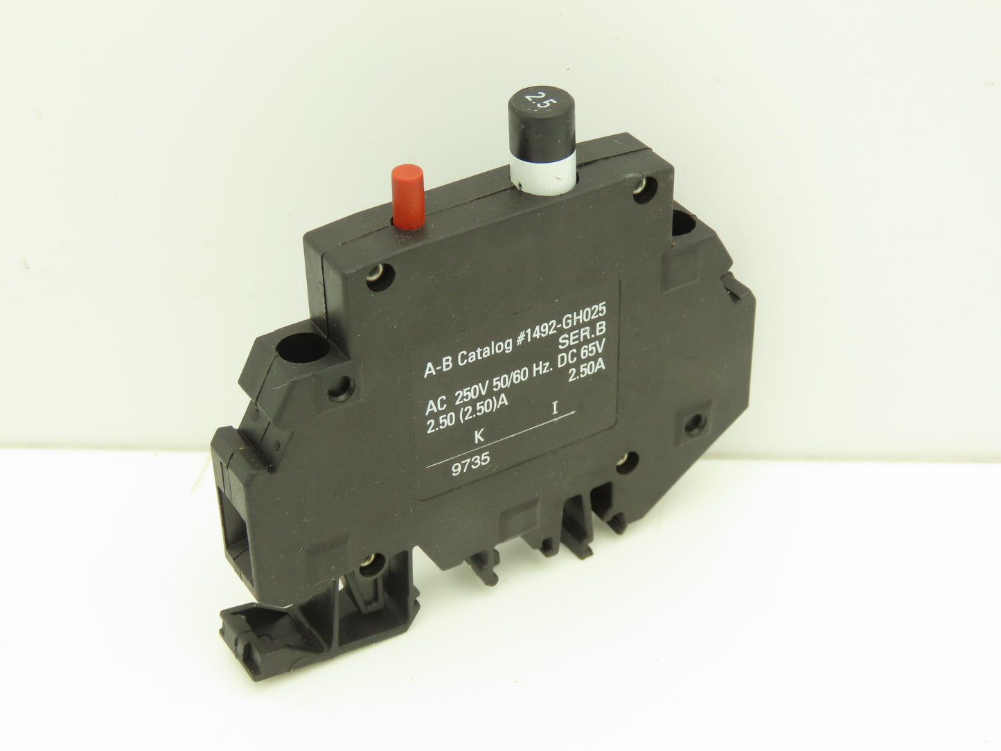 Allen Bradley 1492-GH025 Mini Circuit Breaker 2.5 Amp 1-Pole 250VAC Lot of 8