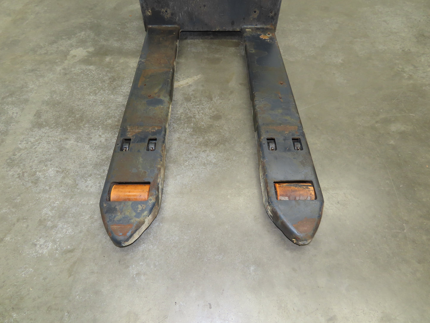 Crown WP2035-45 Electric Walkie Pallet Jack 4500 lb 45" Forks 8.5" Lift 24V