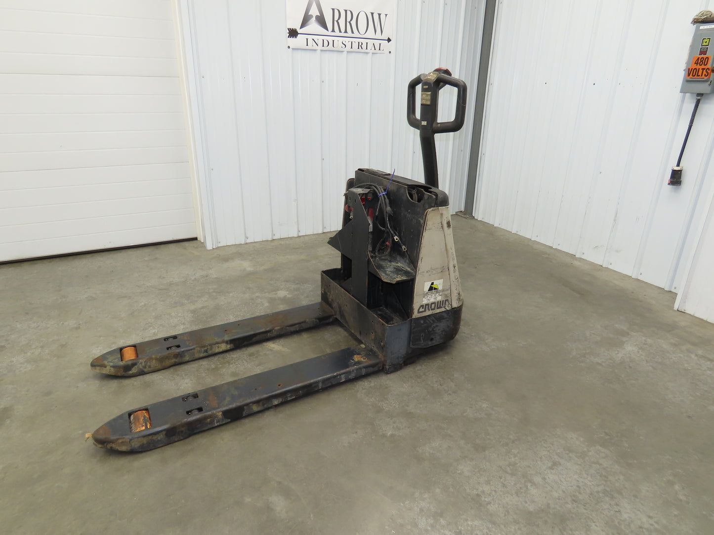 Crown WP2035-45 Electric Walkie Pallet Jack 4500 lb 45" Forks 8.5" Lift 24V