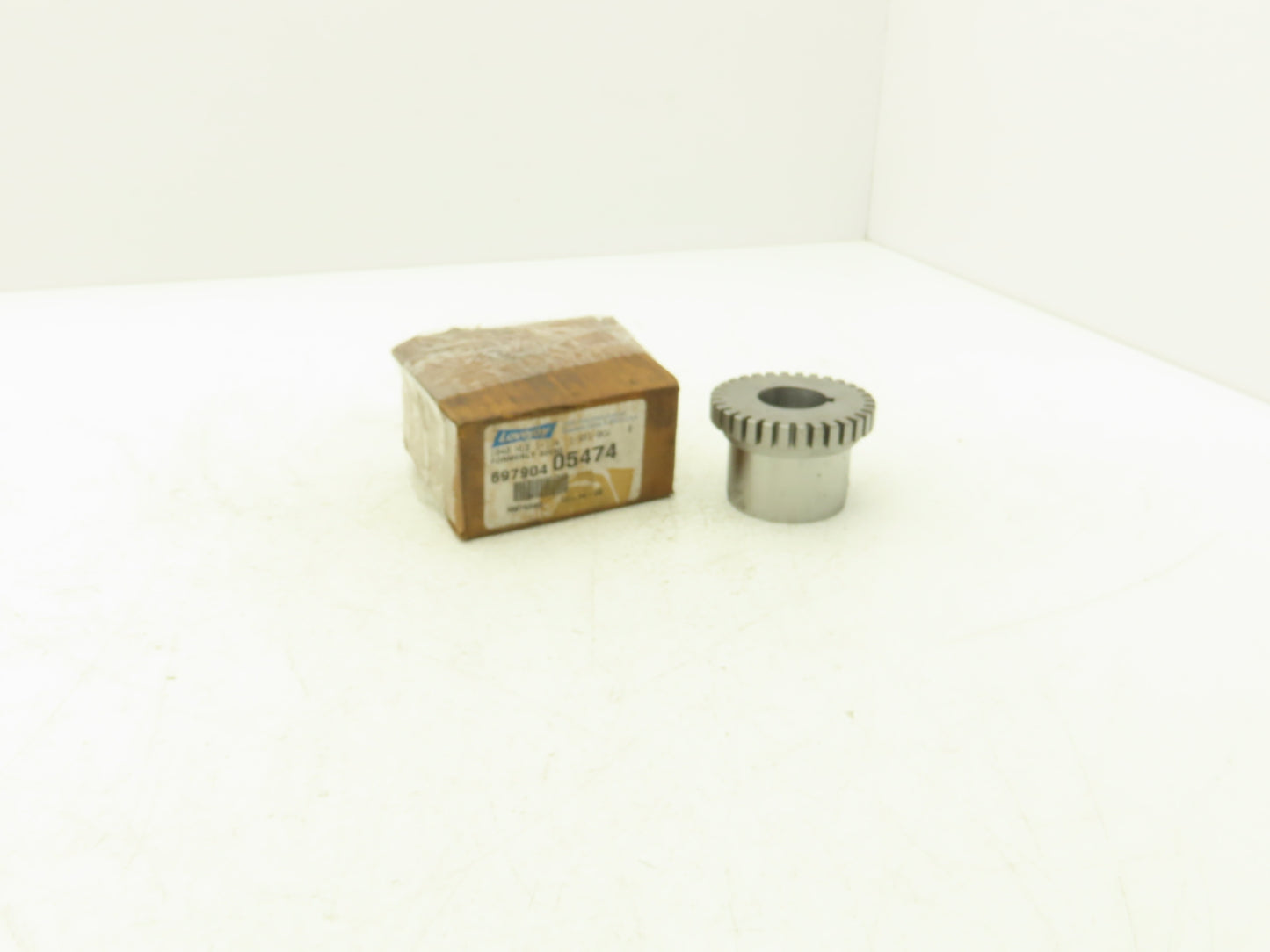Lovejoy 1040 HUB 1-1/4 Hub Gear Coupling 1-1/4" Bore 1/4X1/8KW Some Shelf Wear
