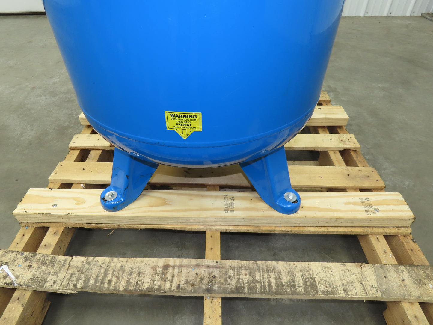 Puma TUE-7580VM Reciprocating Air Compressor 24.8CFM 7.5HP 230V 1 Phase 80 Gal