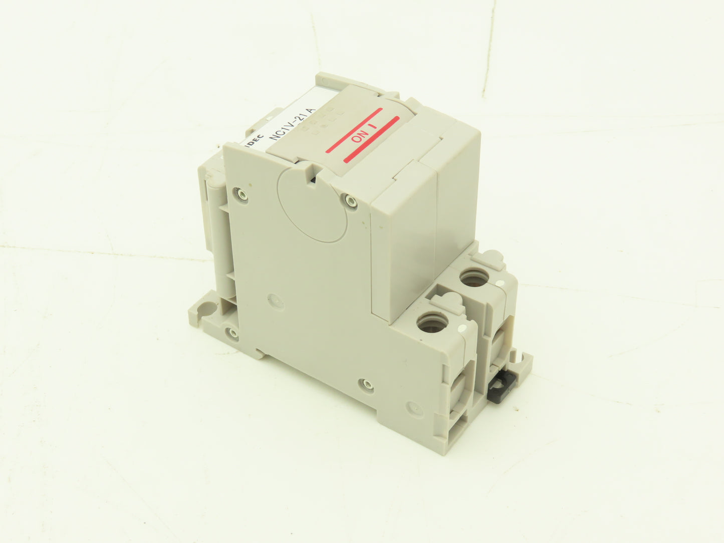 IDEC NC1V-2100 5 Amp Circuit Protector 2 Pole A Curve 250VAC/125VDC Lot of 9