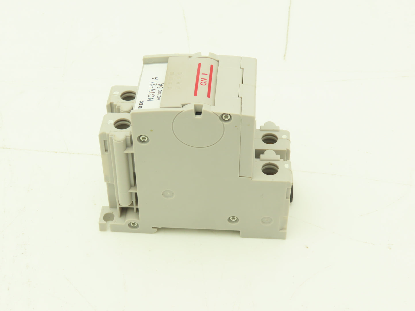 IDEC NC1V-2100 5 Amp Circuit Protector 2 Pole A Curve 250VAC/125VDC Lot of 9