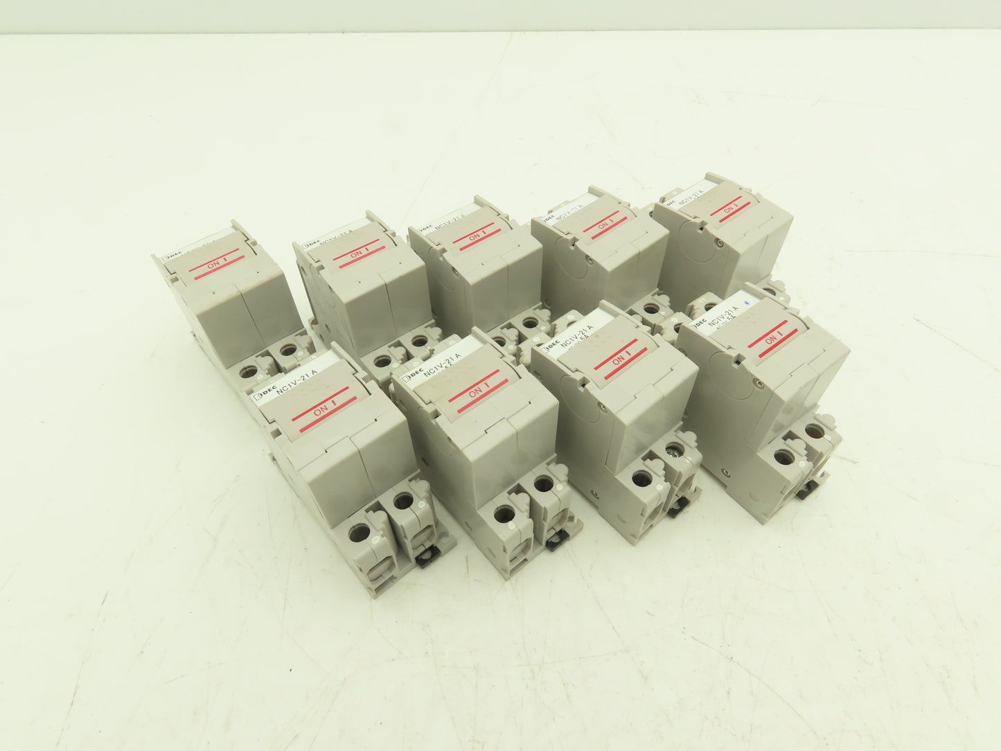IDEC NC1V-2100 5 Amp Circuit Protector 2 Pole A Curve 250VAC/125VDC Lot of 9