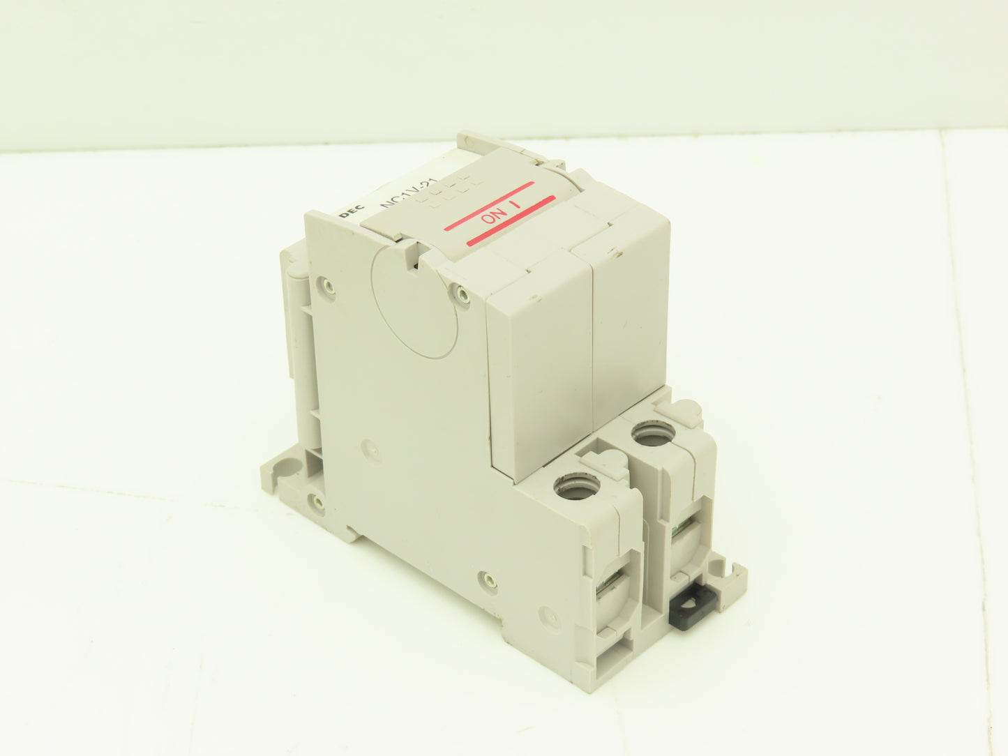IDEC NC1V-2100 10 Amp Circuit Protector 2 Pole A Curve 250VAC/125VDC Lot of 9