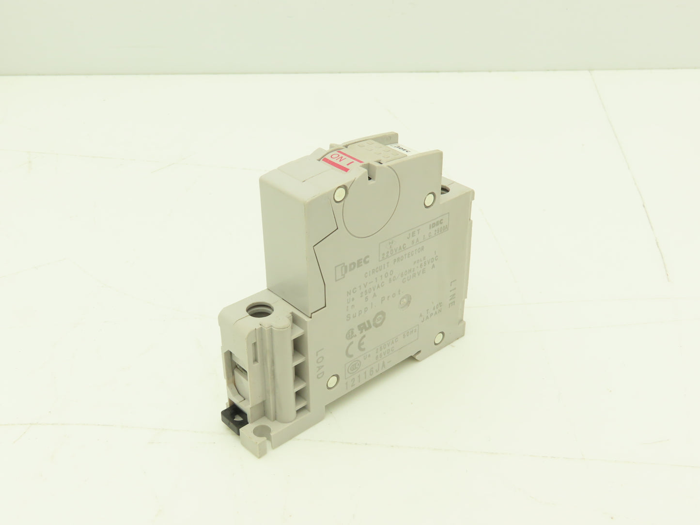 IDEC NC1V-1100 5 Amp Circuit Protector 1 Pole A Curve 250VAC/65VDC Lot of 7