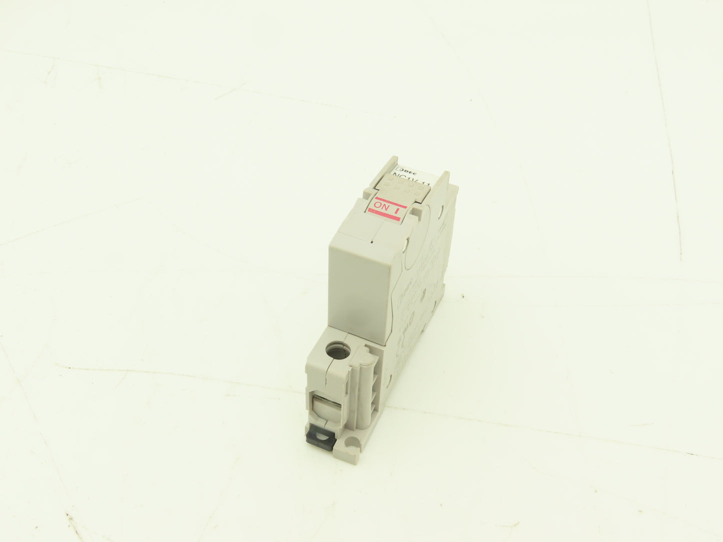 IDEC NC1V-1100 5 Amp Circuit Protector 1 Pole A Curve 250VAC/65VDC Lot of 7
