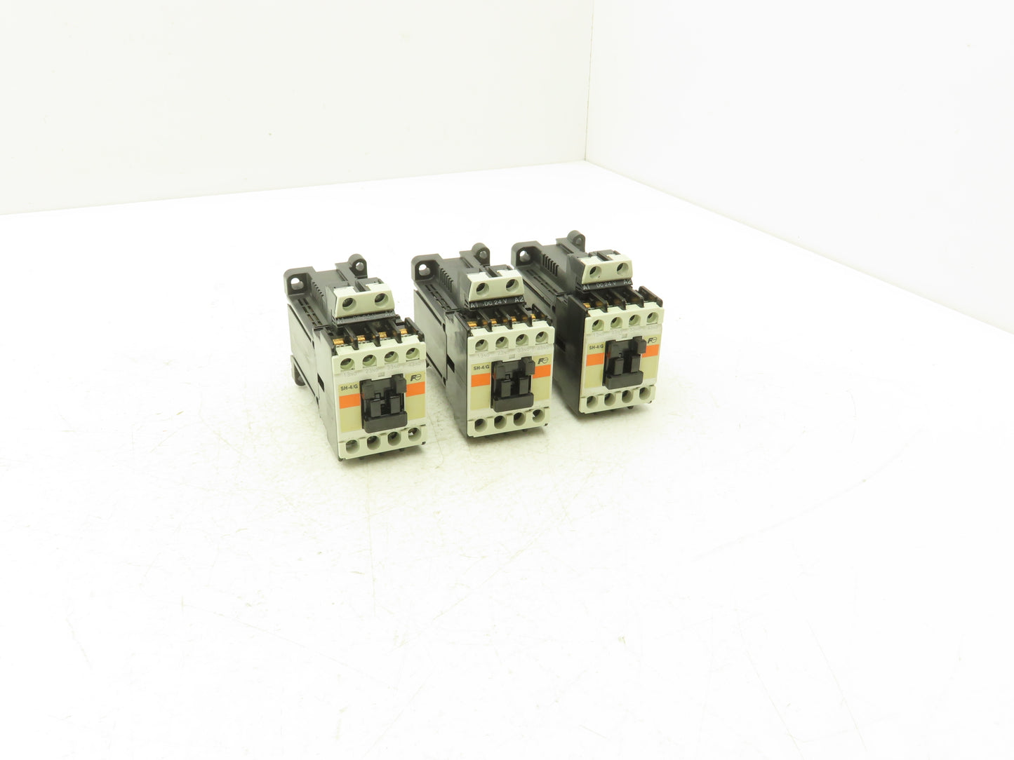 Fuji Electric SH-4/G Contactor Relay 600VAC 1.2A 24VDC Coil 4NO Lot of 3