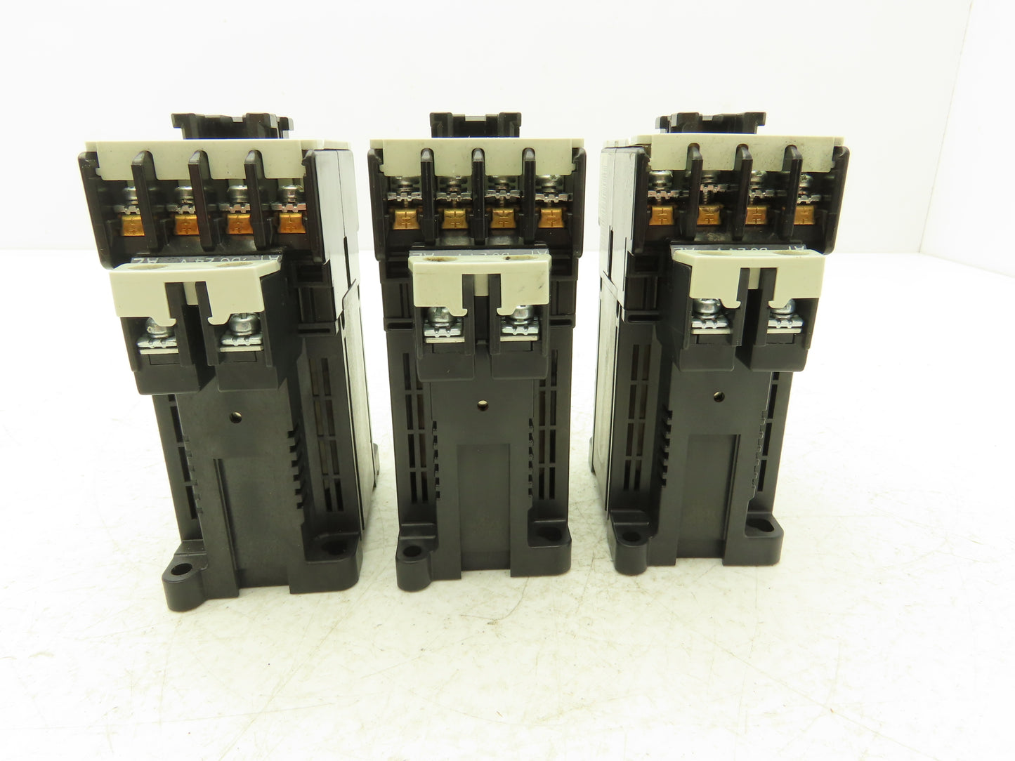 Fuji Electric SH-4/G Contactor Relay 600VAC 1.2A 24VDC Coil 4NO Lot of 3