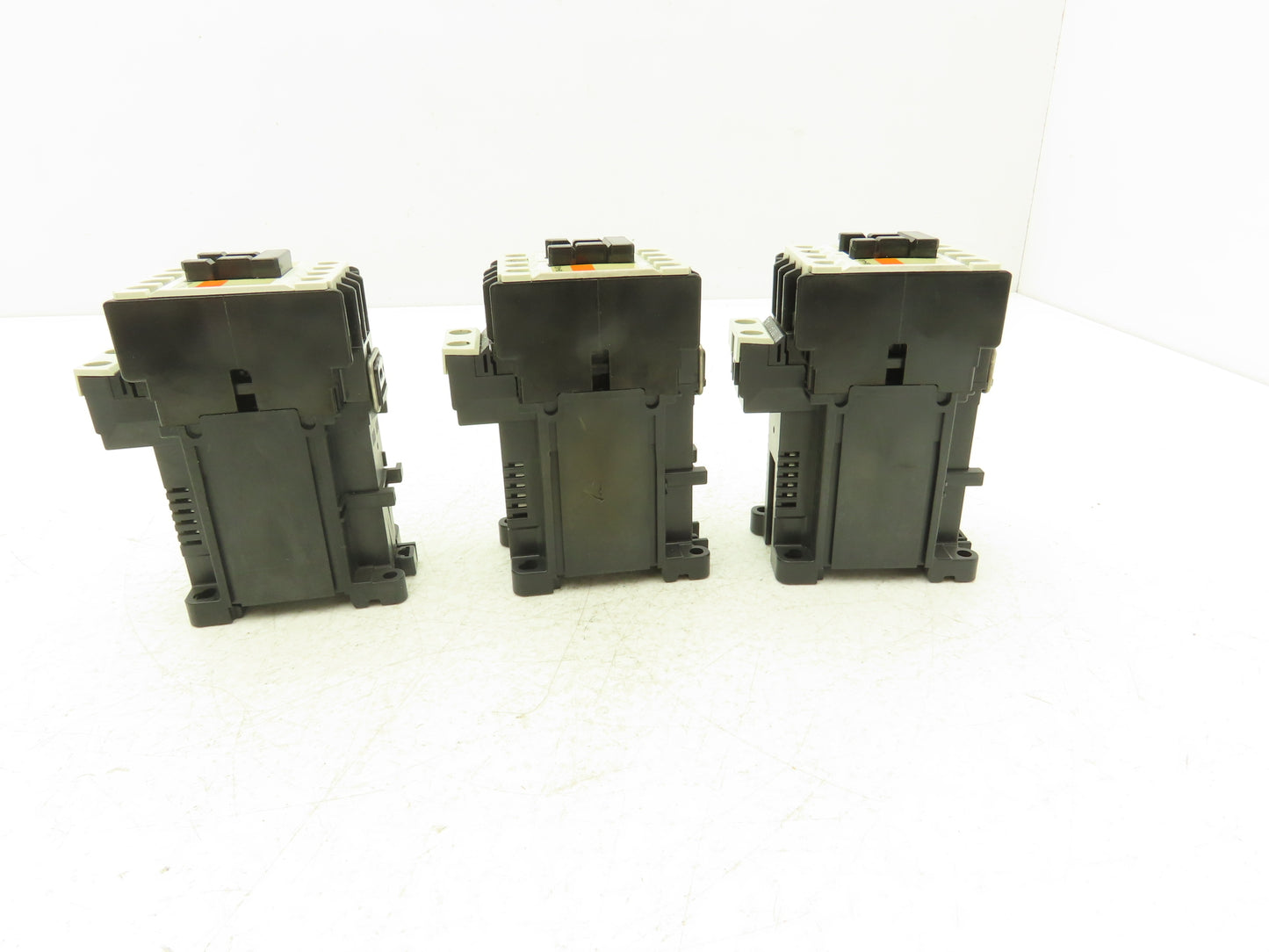 Fuji Electric SH-4/G Contactor Relay 600VAC 1.2A 24VDC Coil 4NO Lot of 3